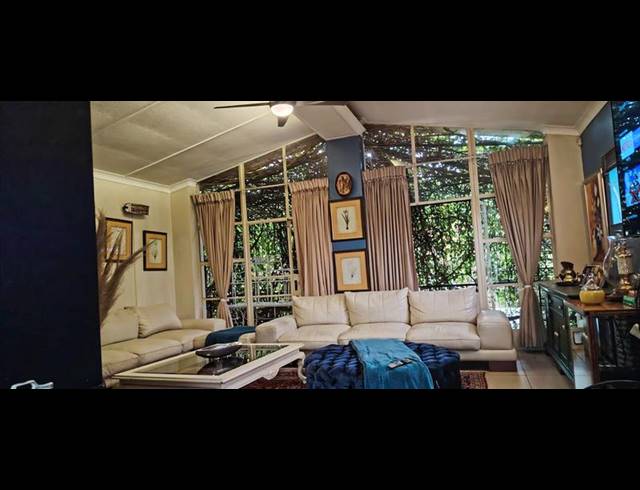 4 BEDROOM HOUSE FOR SALE IN BORDEAUX